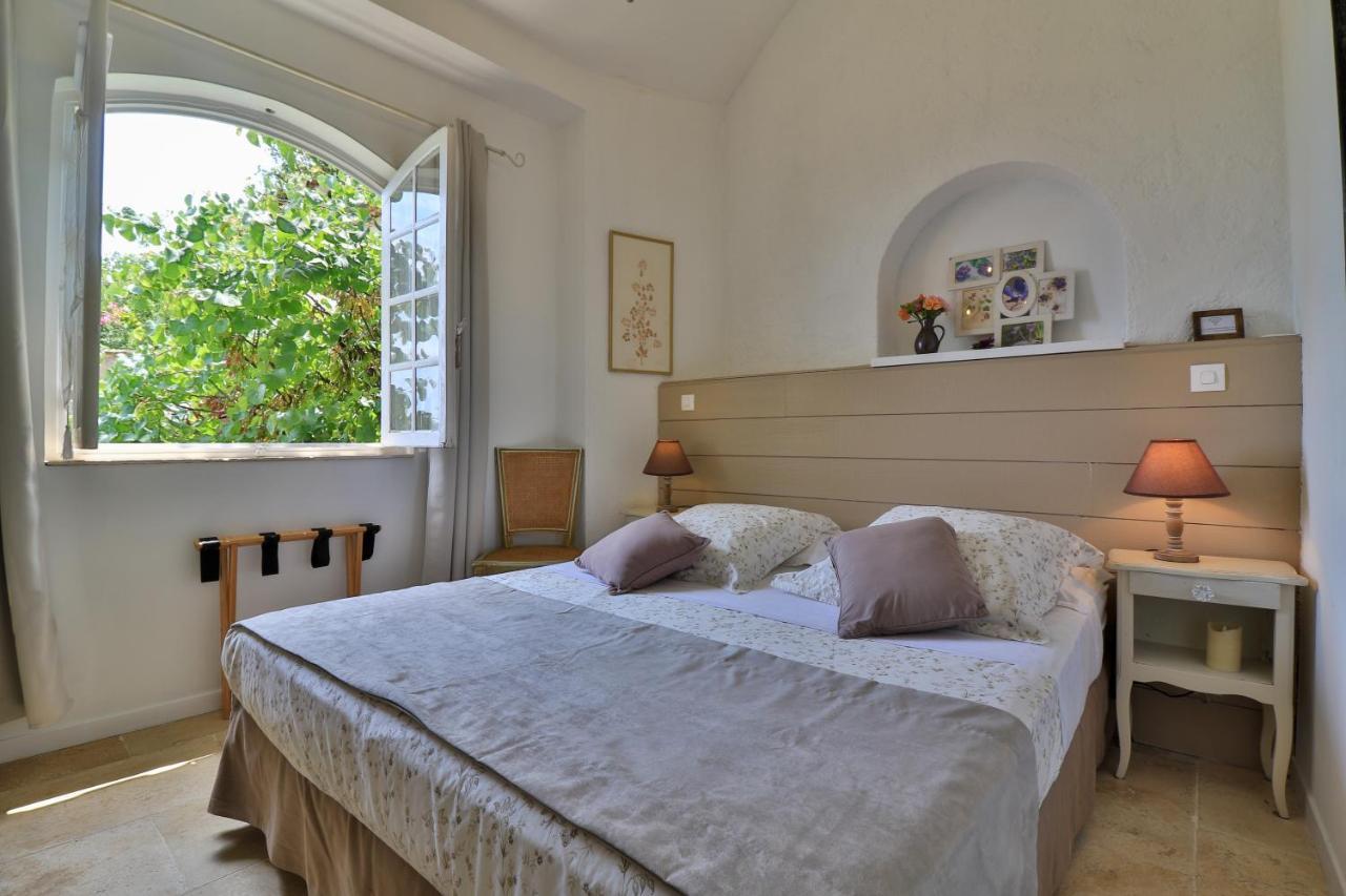 Le Mazet De Tourrettes Bed & Breakfast Ngoại thất bức ảnh
