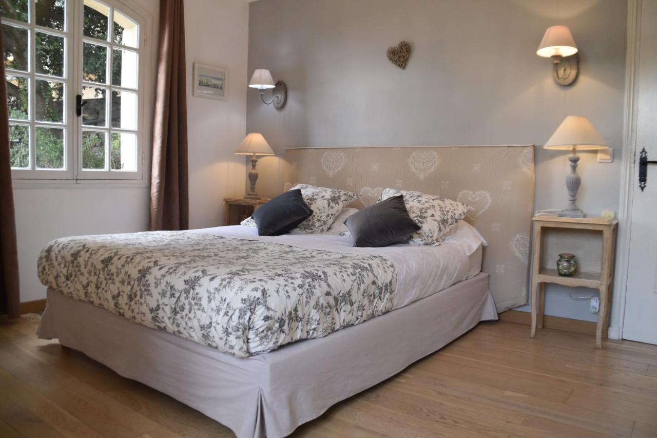 Le Mazet De Tourrettes Bed & Breakfast Ngoại thất bức ảnh