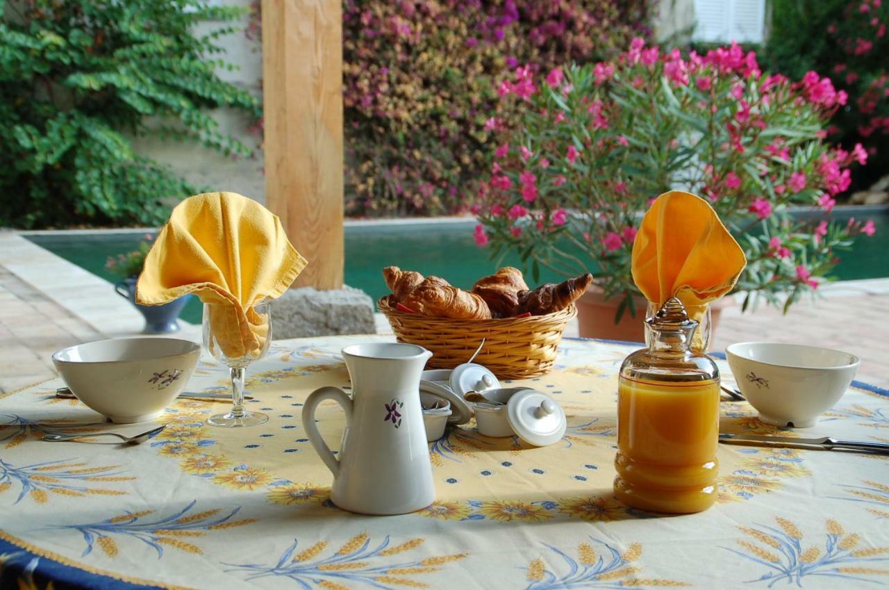 Le Mazet De Tourrettes Bed & Breakfast Ngoại thất bức ảnh